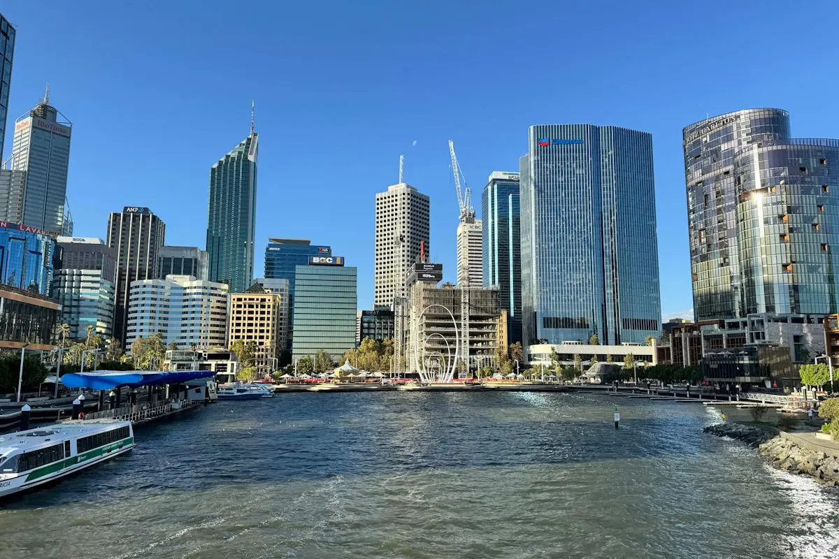 Perth Elizabeth Quay skyline